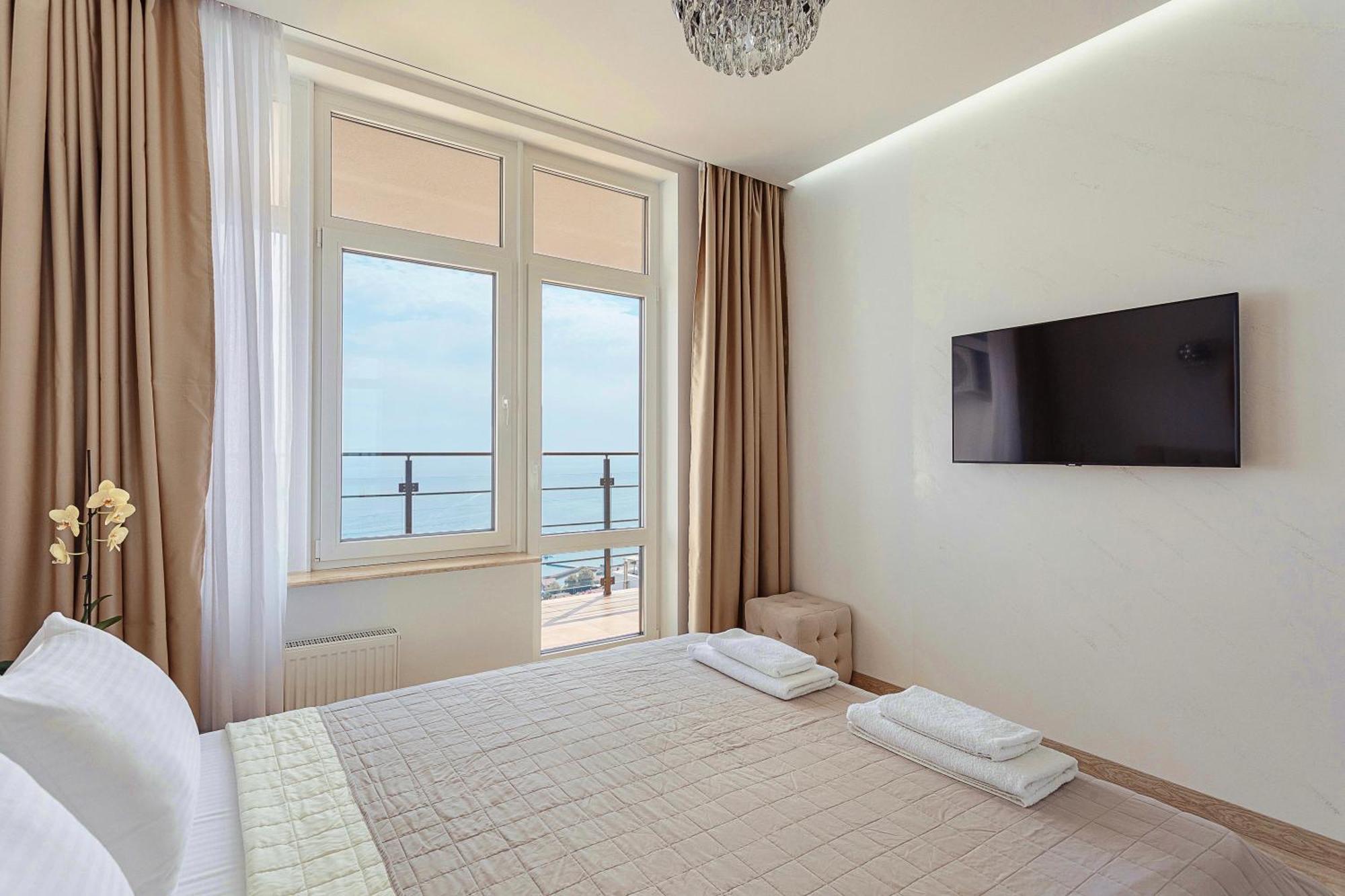 Direct Sea View Apartment Odesa Exterior photo