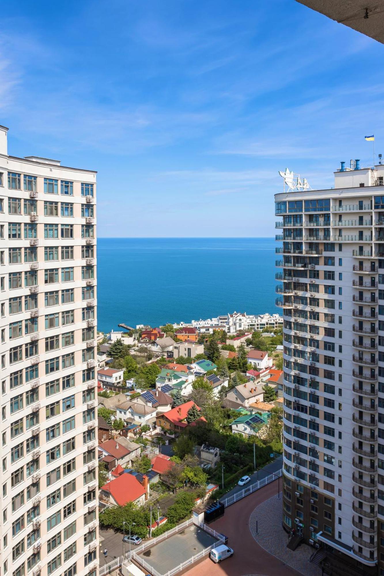 Direct Sea View Apartment Odesa Exterior photo